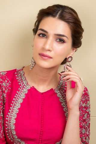Kriti Sanon, photo 1 of 3