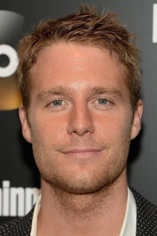 Jake McDorman, photo 1 of 3