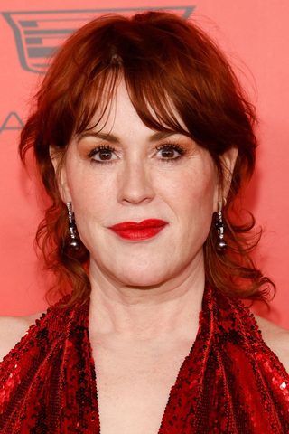 Molly Ringwald, photo 2 of 3