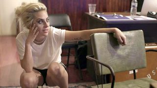 Gaga: Five Foot Two still 7