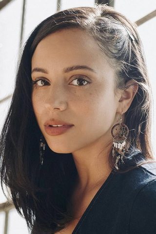 Kiana Madeira, photo 2 of 3