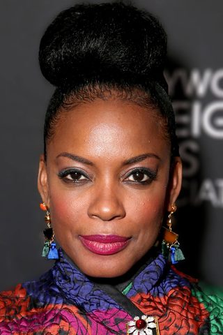 Aunjanue Ellis, photo 2 of 3
