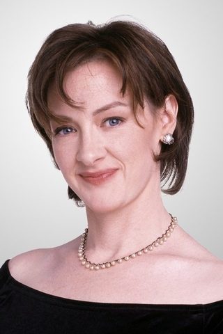 Joan Cusack, photo 3 of 3