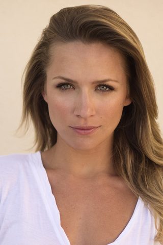 Shantel VanSanten, photo 1 of 3