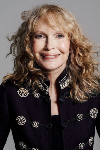 Mia Farrow, photo 1 of 3