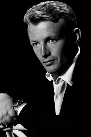 Jacques Sernas, photo 3 of 3