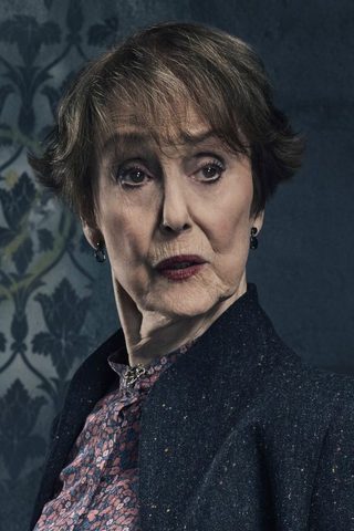 Una Stubbs, photo 3 of 3