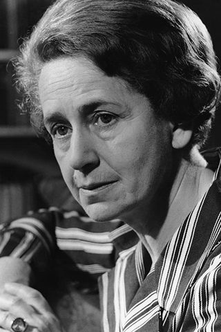 Peggy Ashcroft, photo 3 of 3