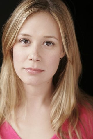 Liza Weil, photo 1 of 3