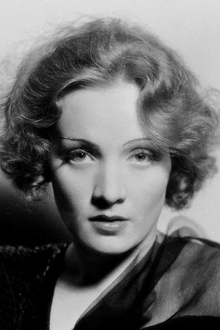 Marlene Dietrich, photo 1 of 3