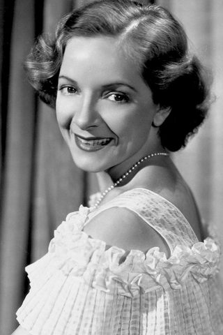 Helen Hayes, photo 1 of 3