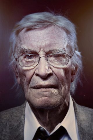 Martin Landau, photo 1 of 3