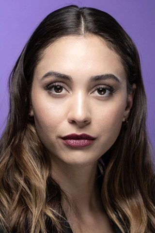 Lindsey Morgan, photo 1 of 3