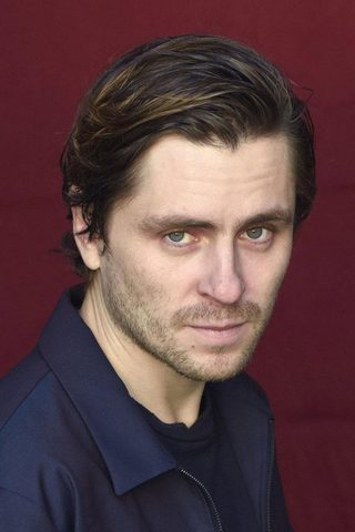 Sverrir Gudnason, photo 2 of 3