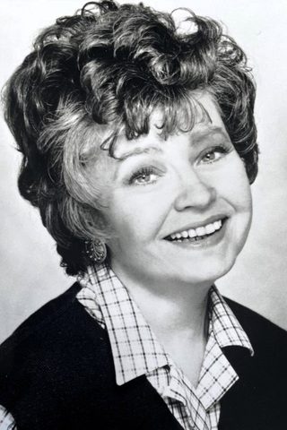 Prunella Scales, photo 3 of 3