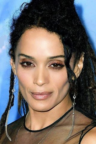 Lisa Bonet, photo 3 of 3
