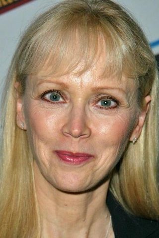 Shelley Long, photo 3 of 3
