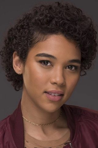 Alexandra Shipp, photo 2 of 3
