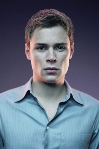 Patrick John Flueger, photo 1 of 3