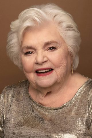 June Squibb, photo 3 of 3