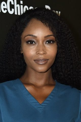 Yaya DaCosta, photo 3 of 3