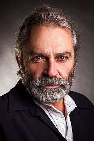 Haluk Bilginer, photo 2 of 3