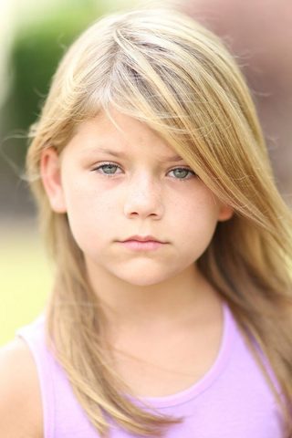 Lia McHugh, photo 3 of 3