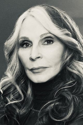 Gates McFadden, photo 2 of 3