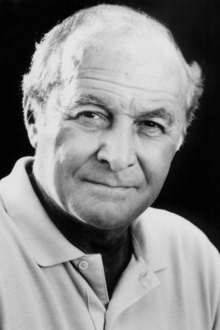 Robert Loggia, photo 3 of 3