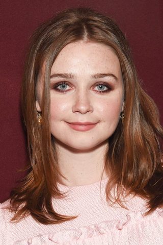 Jessica Barden, photo 2 of 3