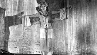 Applause still 1
