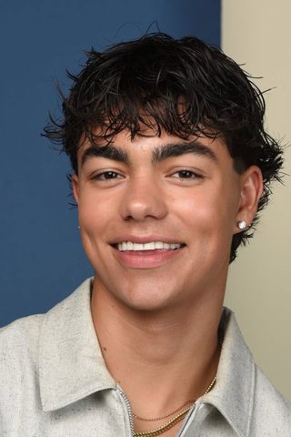 Malachi Barton, photo 1 of 3