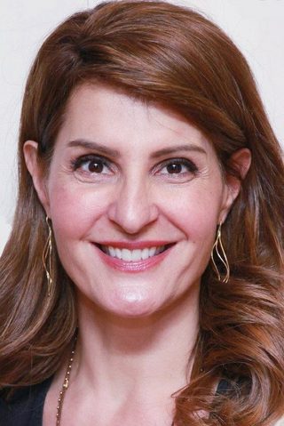 Nia Vardalos, photo 1 of 3