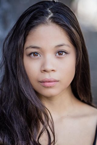 Eva Noblezada, photo 1 of 3