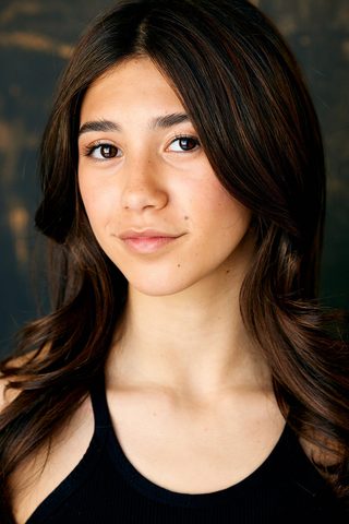 Scarlett Estevez, photo 3 of 3