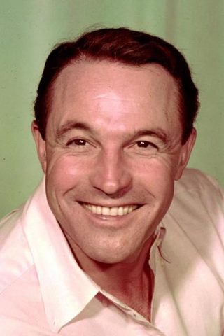 Gene Kelly, photo 2 of 3