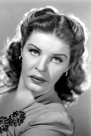 Martha Raye, photo 1 of 3