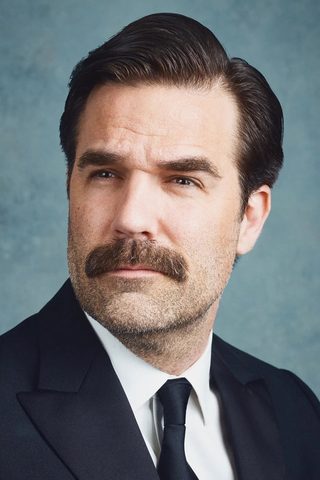 Rob Delaney, photo 1 of 3