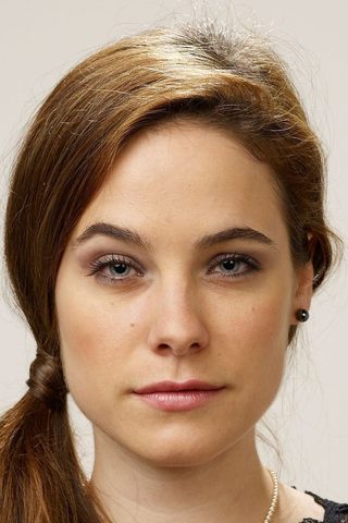 Caroline Dhavernas, photo 3 of 3
