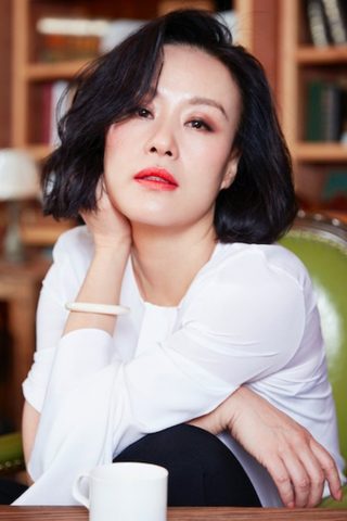 Vivian Wu, photo 1 of 3