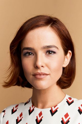 Zoey Deutch, photo 2 of 3