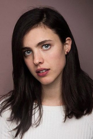 Margaret Qualley, photo 2 of 3