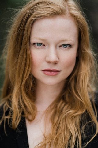 Sarah Snook, photo 3 of 3
