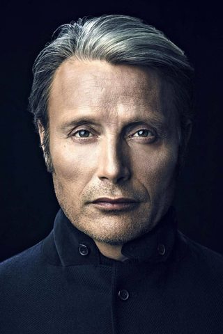 Mads Mikkelsen, photo 3 of 3