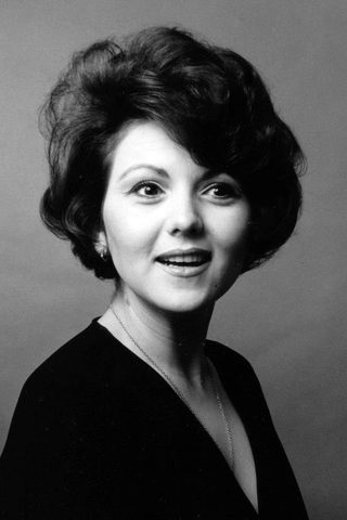Brenda Vaccaro, photo 2 of 3