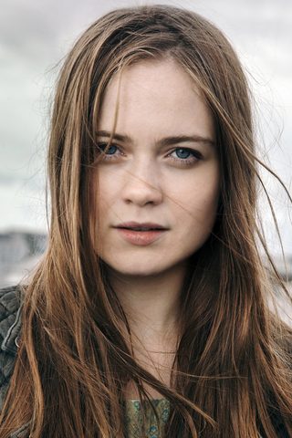 Hera Hilmar, photo 1 of 3