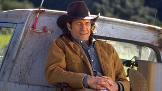 Tremors 2: Aftershocks still 1