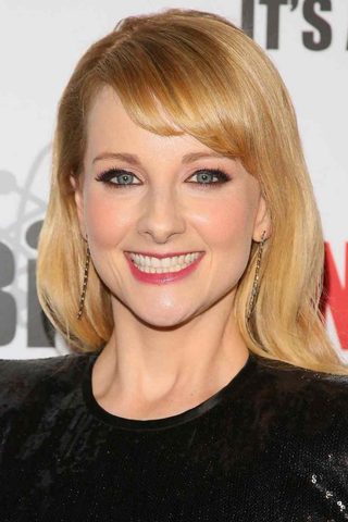 Melissa Rauch, photo 2 of 3