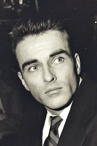 Montgomery Clift, photo 2 of 3