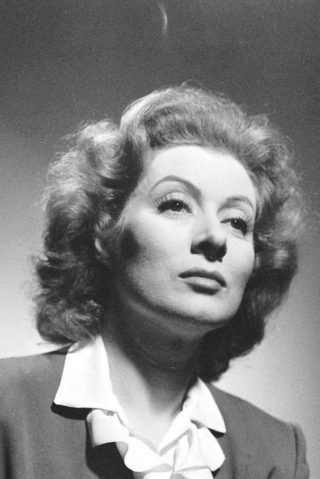 Greer Garson, photo 2 of 3